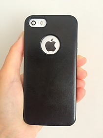 Кожаный мягкий чехол для iPhone 5/5S/SE Apple original, черный