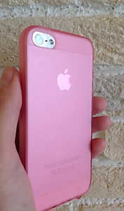 Силиконовый розовый полупрозрачный чехол для iPhone 5/5S В НАЛИЧИИ