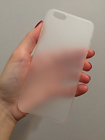 Ультратонкий пластиковый чехол для iPhone 6 белый матовый